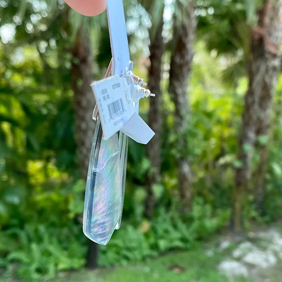 Kendra Scott Adolin Black Mother of Pearl Earrings - Picture 13 of 16